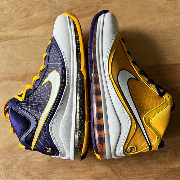 Nike LeBron VII Media Day LA Lakers - Picture 7 of 11